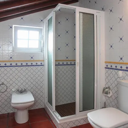 Willa Capelas Blue , Relax & Fun - Up To 14 Guests!