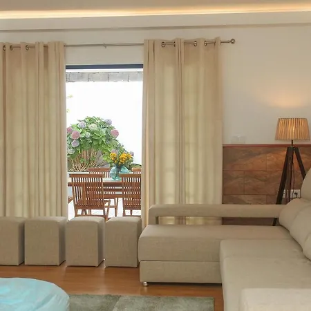 Capelas Blue , Relax & Fun - Up To 14 Guests! Ponta Delgada