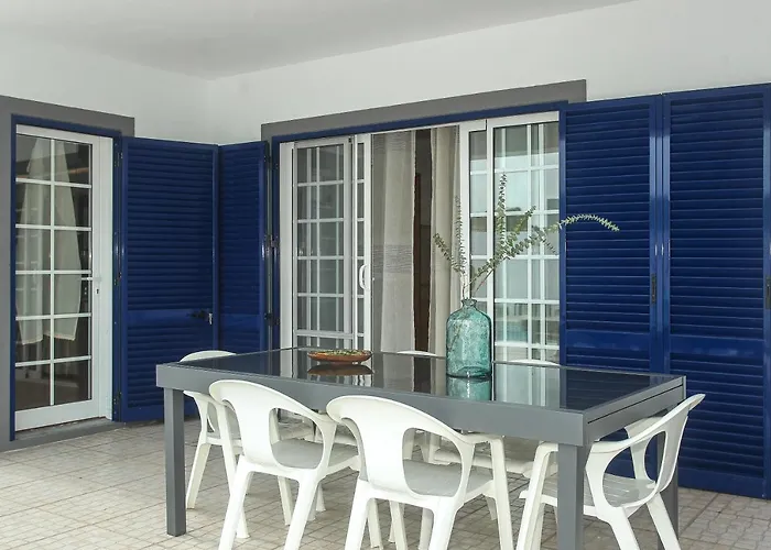 Villa Capelas Blue , Relax & Fun - Up To 14 Guests!