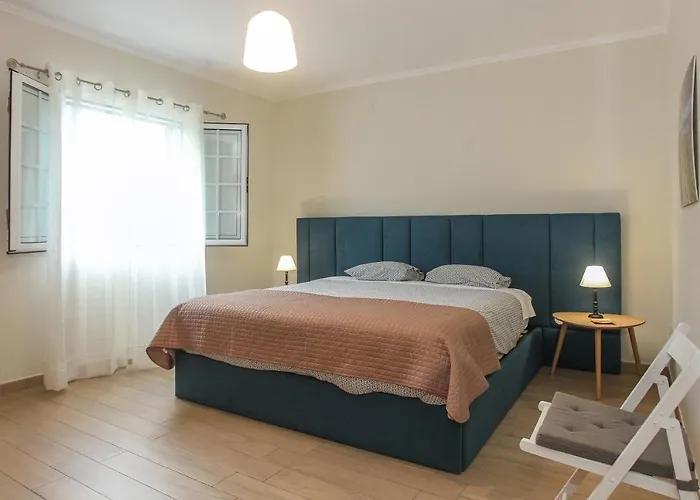 Villa Capelas Blue , Relax & Fun - Up To 14 Guests!